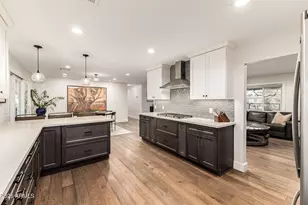 526 W Seldon Ln, Phoenix, AZ 85021 - Photo 32