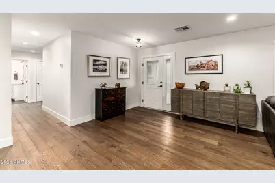 526 W Seldon Lane, Phoenix, AZ 85021 - Photo 22