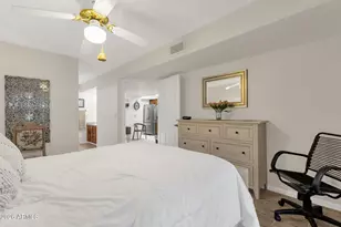 8651 E Royal Palm Rd, Scottsdale, AZ 85258 - Photo 20