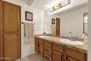 8651 E Royal Palm Rd, Scottsdale, AZ 85258 - Photo 22