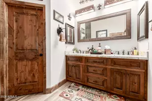 17524 E Brooks Farm Rd, Gilbert, AZ 85298 - Photo 18