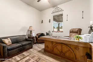 17524 E Brooks Farm Rd, Gilbert, AZ 85298 - Photo 22