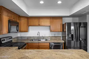 1920 E Maryland Ave, Phoenix, AZ 85016 - Photo 10