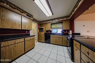 4032 E Catalina Cir, Mesa, AZ 85206 - Photo 6