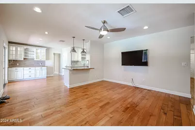 327 E Keim Drive, Phoenix, AZ 85012 - Photo 8