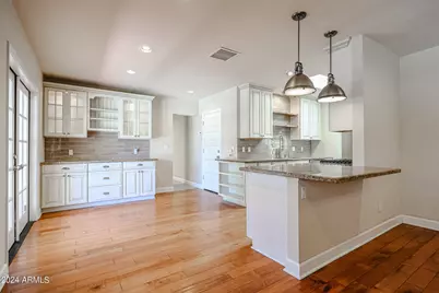 327 E Keim Drive, Phoenix, AZ 85012 - Photo 4