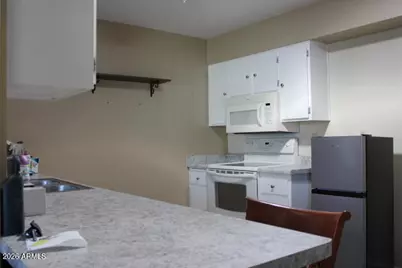 10846 W Santa Fe Drive, Sun City, AZ 85351 - Photo 10