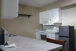 10846 W Santa Fe Dr, Sun City, AZ 85351 - Photo 10