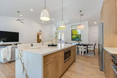 10580 E Bella Vista Drive, Scottsdale, AZ 85258 - Photo 16