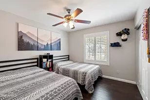 3444 E Windrose Dr, Phoenix, AZ 85032 - Photo 18