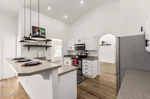 4101 E Morrow Dr, Phoenix, AZ 85050 - Photo 12