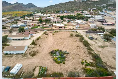 2724 W Blue Eagle Lane #-, Phoenix, AZ 85086 - Photo 6