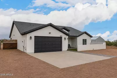 1427 E Whiteley Street, Apache Junction, AZ 85119 - Photo 2