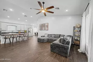 1427 E Whiteley St, Apache Junction, AZ 85119 - Photo 8