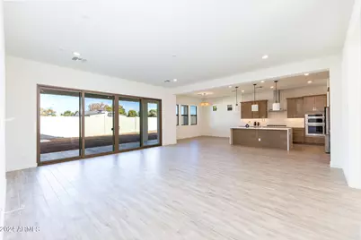 7550 W Gelding Drive, Peoria, AZ 85381 - Photo 10