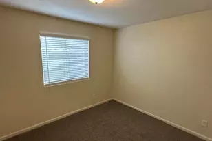 20025 N 18th Dr, Phoenix, AZ 85027 - Photo 10