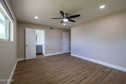 323 N Hunt Drive E, Mesa, AZ 85203 - Photo 20