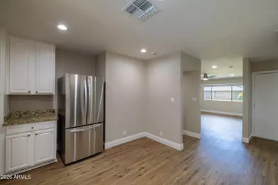 323 N Hunt Drive E, Mesa, AZ 85203 - Photo 18