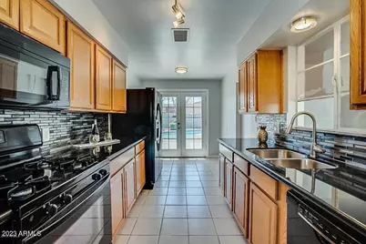 543 W 19th Street, Tempe, AZ 85281 - Photo 4