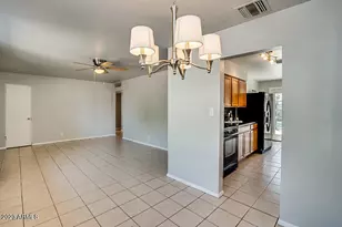 543 W 19th St, Tempe, AZ 85281 - Photo 8