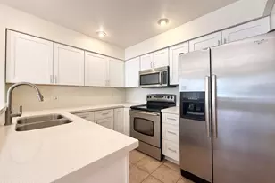 1717 E Union Hills Dr, Phoenix, AZ 85024 - Photo 4