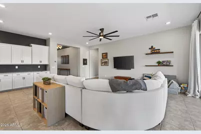 14233 S 179th Avenue, Goodyear, AZ 85338 - Photo 8