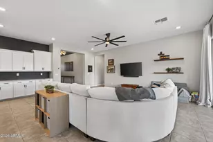 14233 S 179th Ave, Goodyear, AZ 85338 - Photo 8