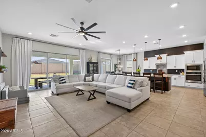 14233 S 179th Avenue, Goodyear, AZ 85338 - Photo 6