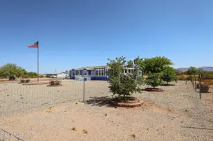 22129 W Dixileta Dr, Wittmann, AZ 85361 - Photo 20