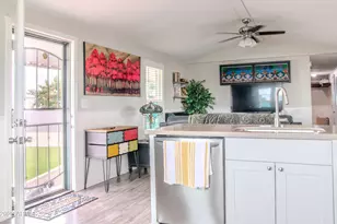 349 S Wayfarer, Mesa, AZ 85204 - Photo 10