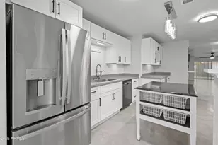 8547 W Magnum Dr, Arizona City, AZ 85123 - Photo 14