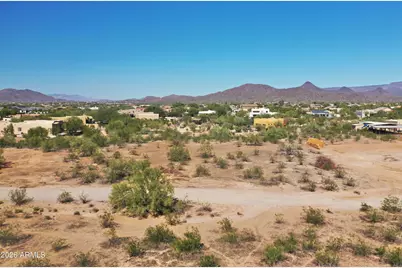 1687 E Creek Canyon Road, Phoenix, AZ 85086 - Photo 30