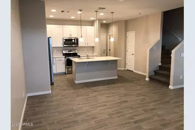 594 W Westchester Avenue, Tempe, AZ 85283 - Photo 2