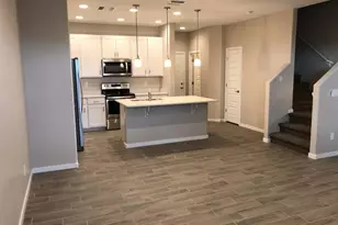 594 W Westchester Ave, Tempe, AZ 85283 - Photo 2