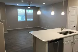 594 W Westchester Ave, Tempe, AZ 85283 - Photo 8