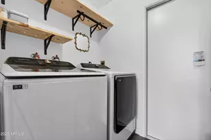 727 E Auburn Dr, Tempe, AZ 85283 - Photo 28