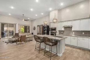 15550 S 5th Ave, Phoenix, AZ 85045 - Photo 2
