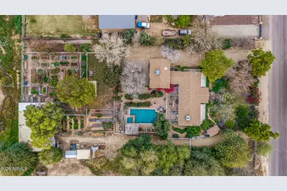 14224 N 184th Avenue, Surprise, AZ 85388 - Photo 2