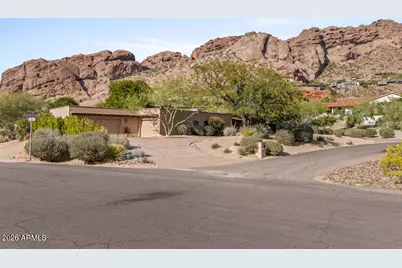 5102 N Saddle Rock Lane, Phoenix, AZ 85018 - Photo 2