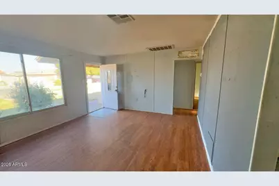 4949 W Stella Avenue, Glendale, AZ 85301 - Photo 2