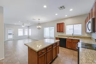 14632 W Evans Dr, Surprise, AZ 85379 - Photo 12