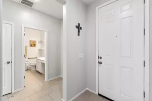 27271 N 171st Dr, Surprise, AZ 85387 - Photo 10