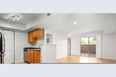 5877 N Granite Reef Road #Apt 1154, Scottsdale, AZ 85250 - Photo 2
