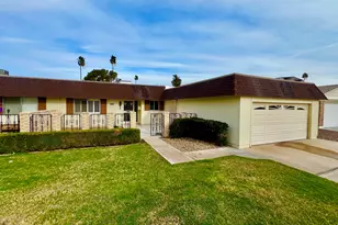 10416 W Prairie Hills Cir, Sun City, AZ 85351 - Photo 2