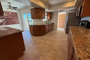 10416 W Prairie Hills Cir, Sun City, AZ 85351 - Photo 18