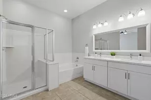 3741 E Catalina Dr, Phoenix, AZ 85018 - Photo 18