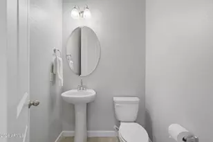 3741 E Catalina Dr, Phoenix, AZ 85018 - Photo 12