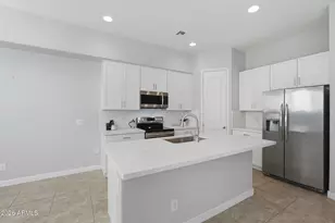 3741 E Catalina Dr, Phoenix, AZ 85018 - Photo 6