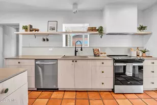 826 E Lamar Rd, Phoenix, AZ 85014 - Photo 4