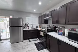 8102 N 30th Dr, Phoenix, AZ 85051 - Photo 6